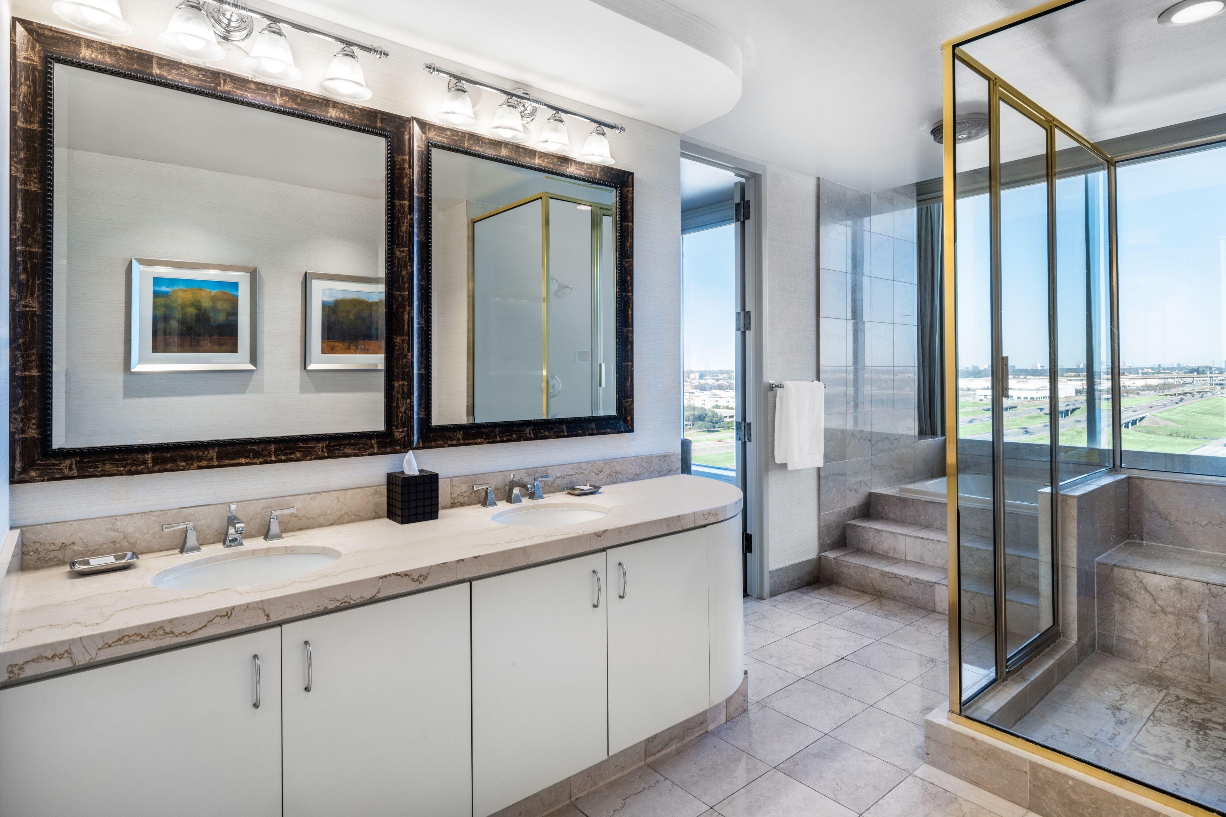 פרמרס בראנץ' Renaissance Dallas North Hotel מראה חיצוני תמונה